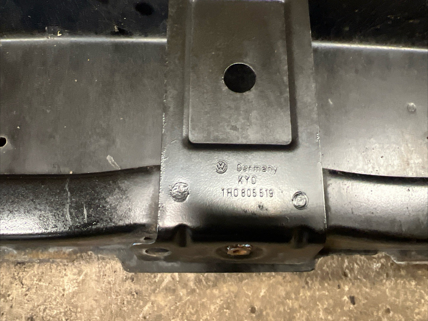 VW GOLF mk3 front crash bar 1H0805519