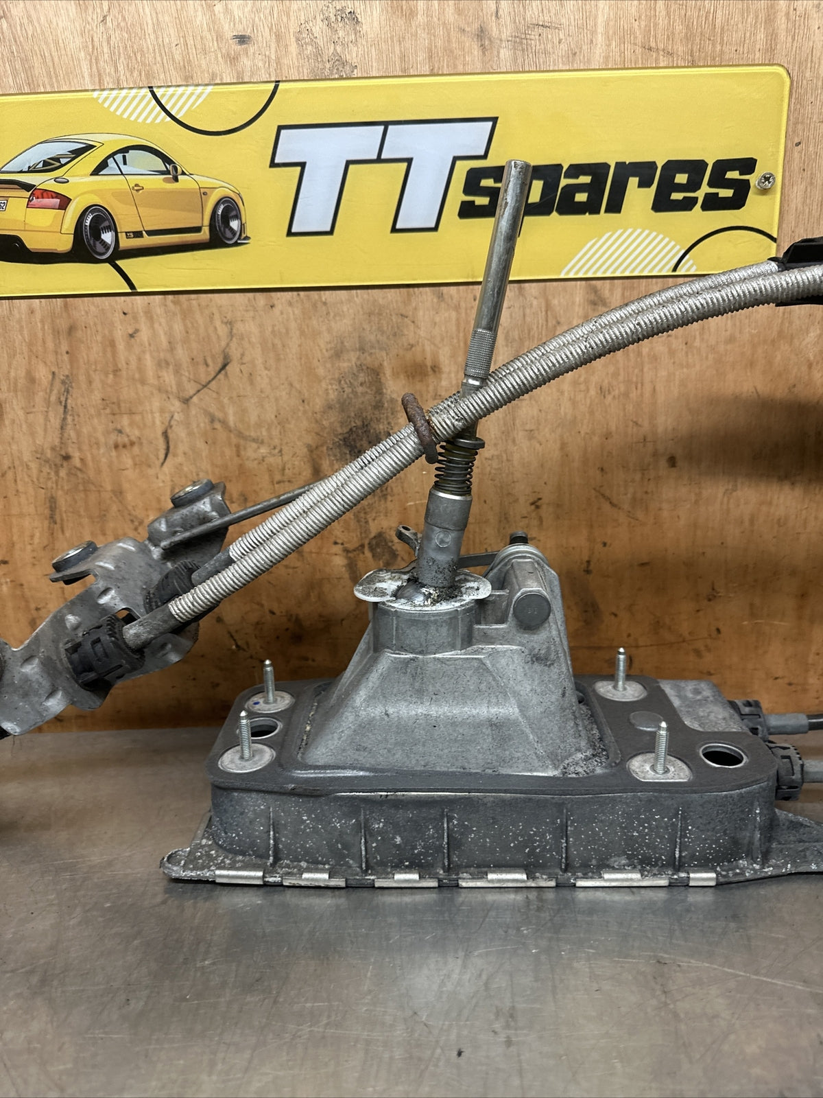 AUDI TTS 8J MK2 GEAR SELECTOR 6 SPEED MANUAL 2006 TO 2014 1K0711060B