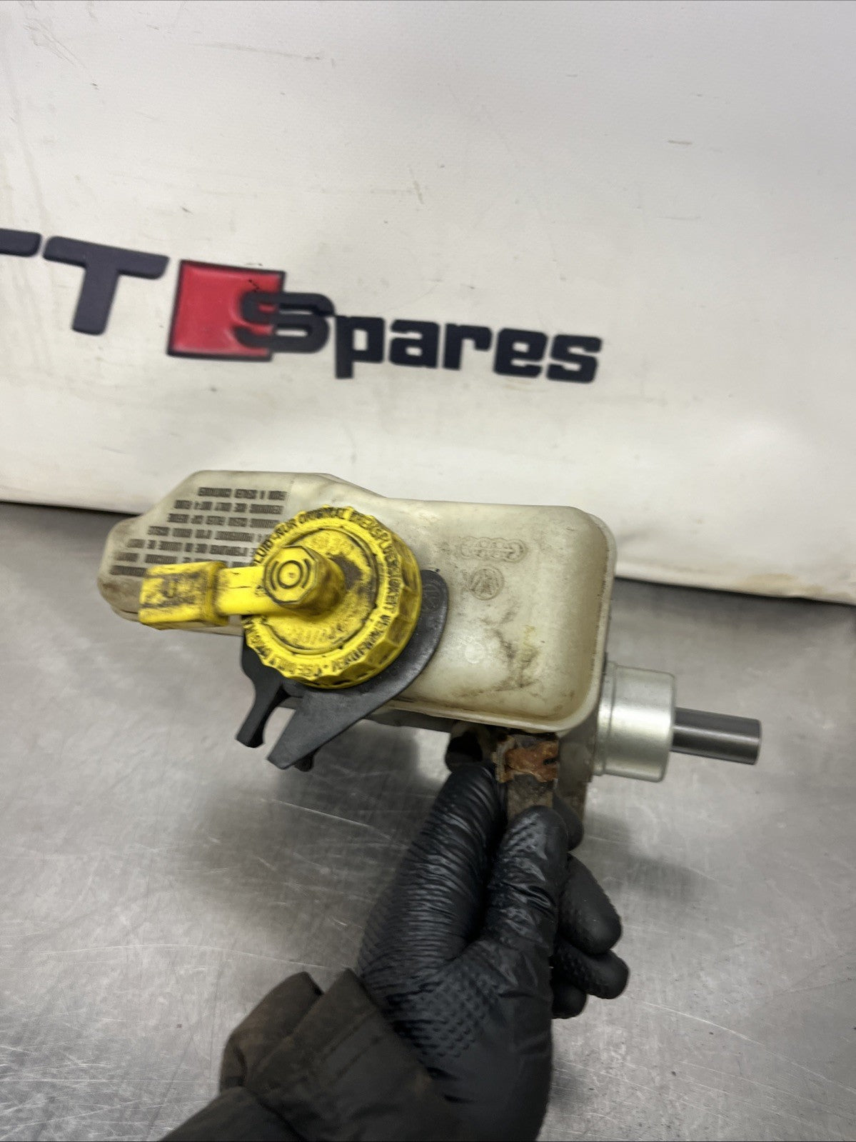 AUDI TT MK1 Brake Master Cylinder and Reservoir Tank 0204221731