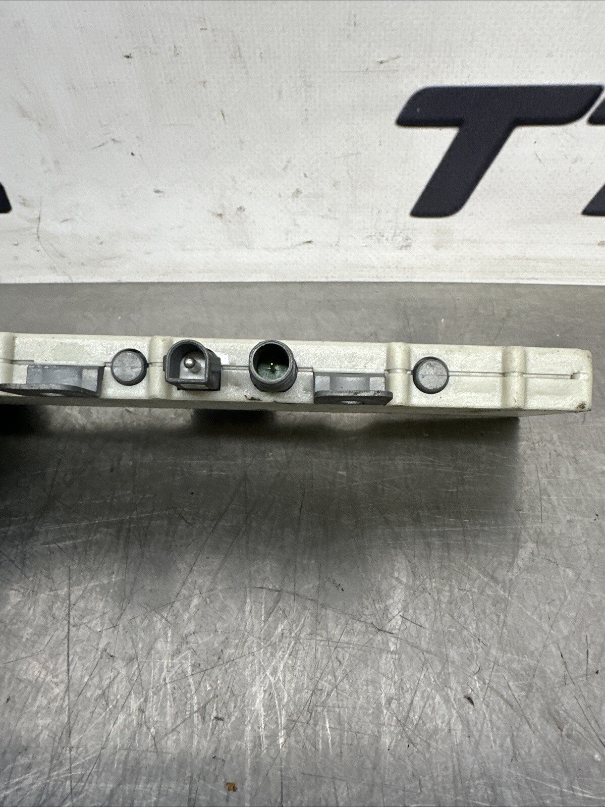 2002 BMW E46 Antenna Amplifier