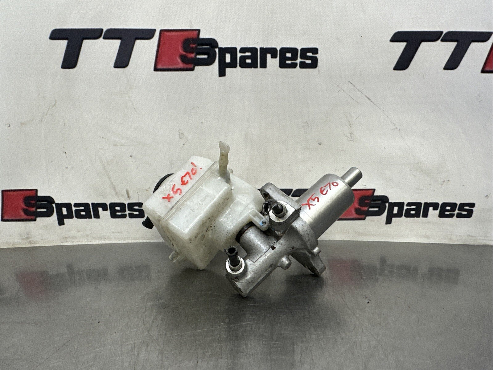 BMW Master Brake Cylinder BMW X5 E70 6771718