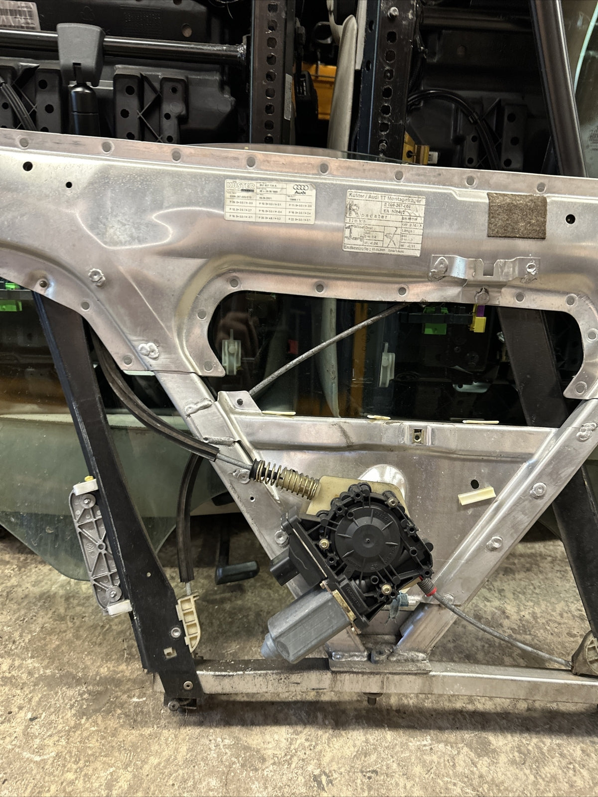 AUDI TT MK1 WINDOW/DOOR MECHANISM PASSENGER ROADSTER Read description