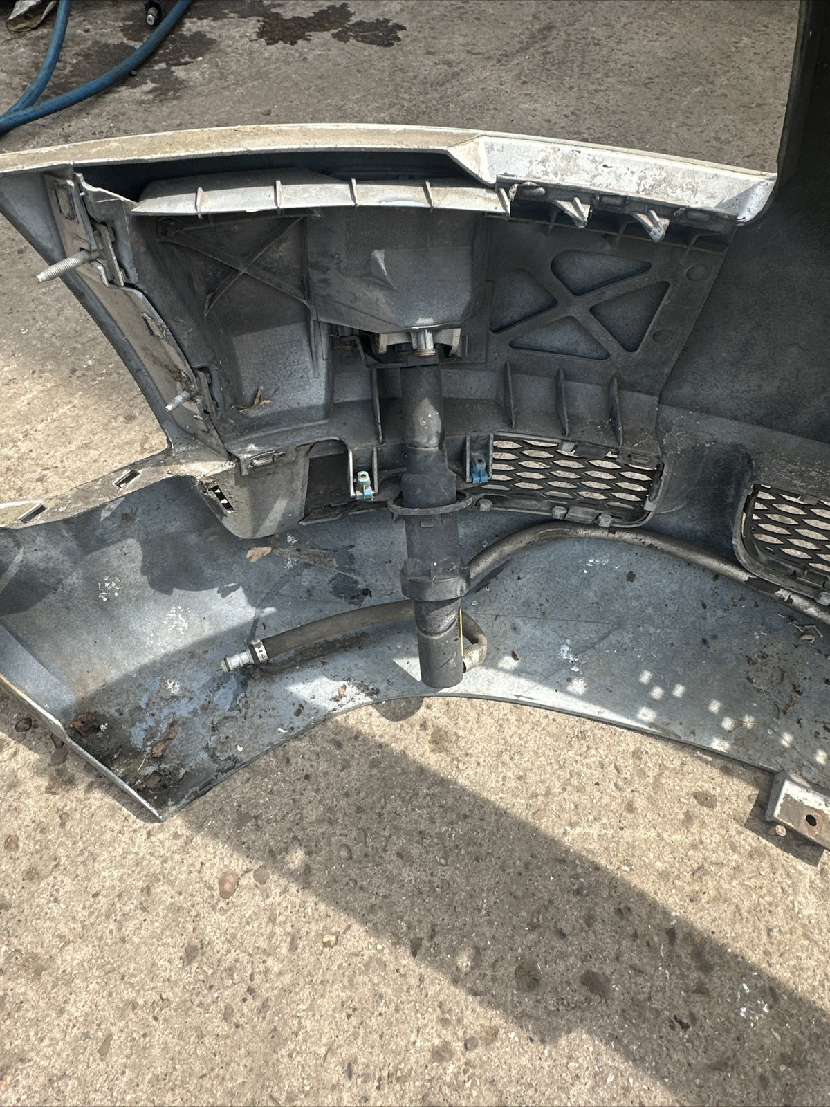 AUDI TT 8N MK1 225 FRONT BUMPER + WASHERS SILVER