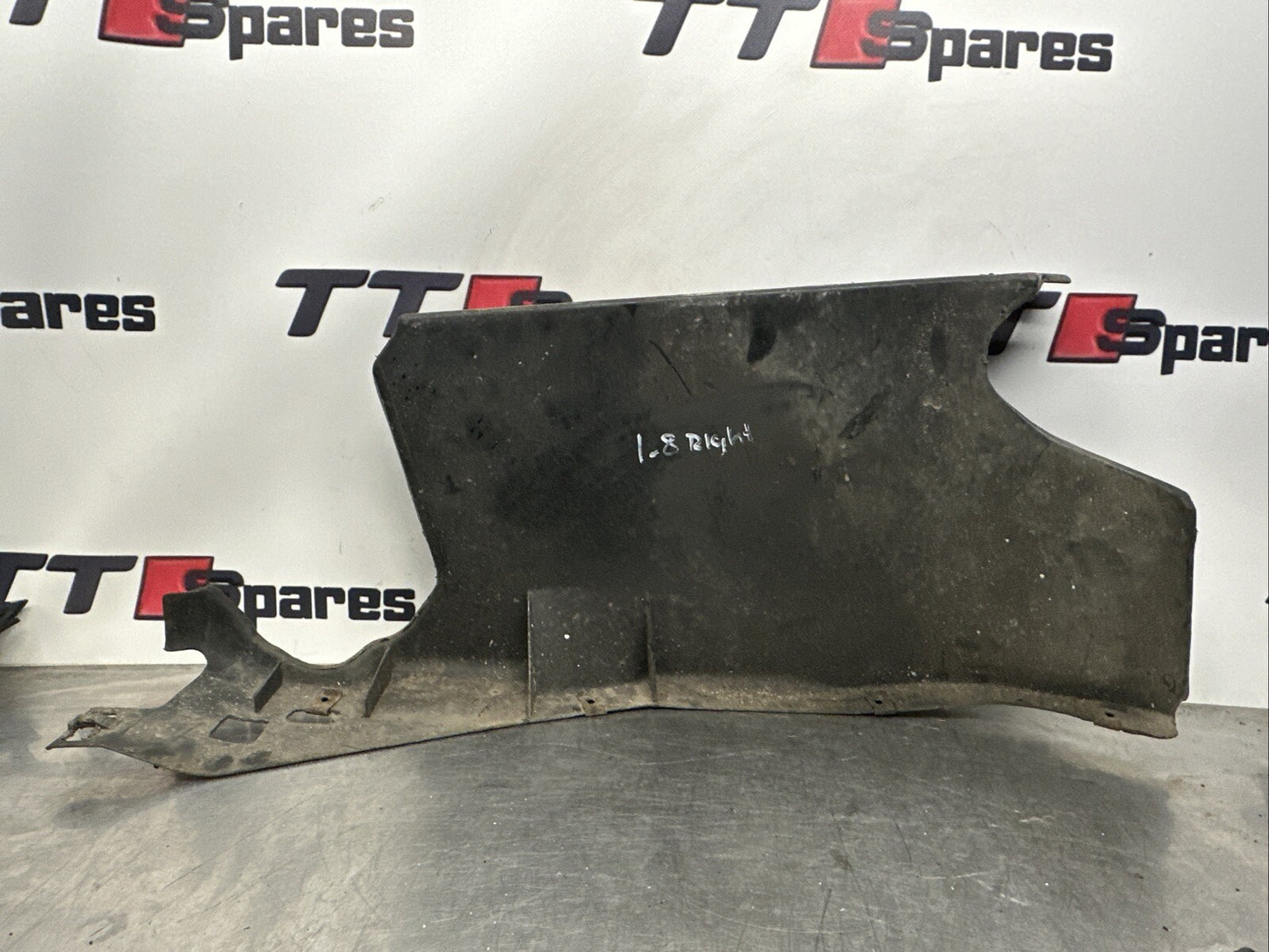 Audi TT 8N MK1 1.8T Offside Right Splash Guard Undertray Mount 8N0825250G
