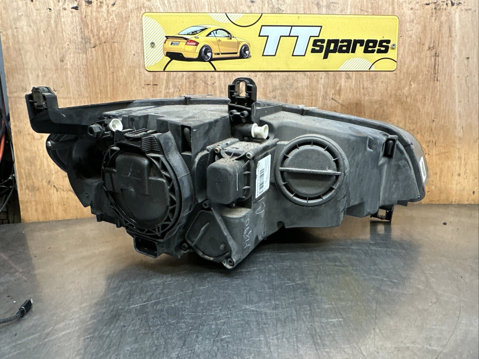 BMW X5 E70 2008 RHD left headlights 7158931 EPK7614