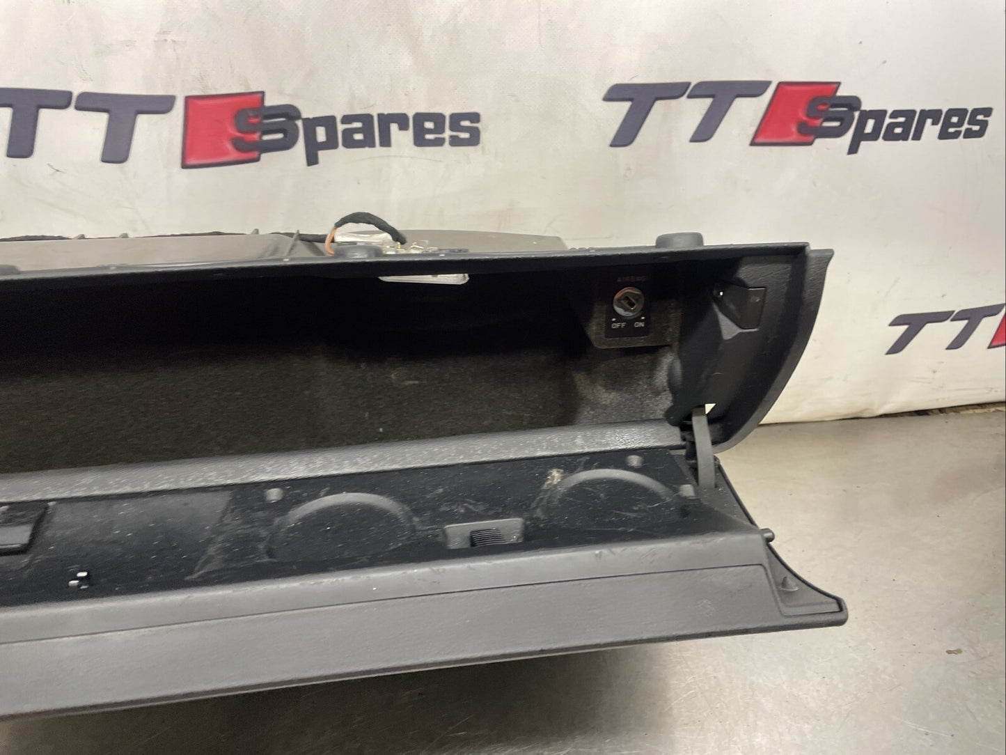 Audi TT Mk1 8N - RHD Black Quattro Glove Box 8N2857095