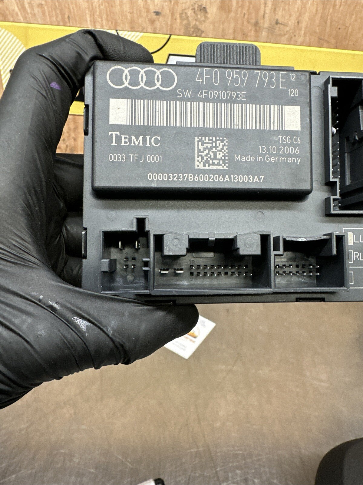 AUDI S6 A6 C6 4F (2005 2011) DRIVERS FRONT DOOR CONTROL MODULE 4F0959793E