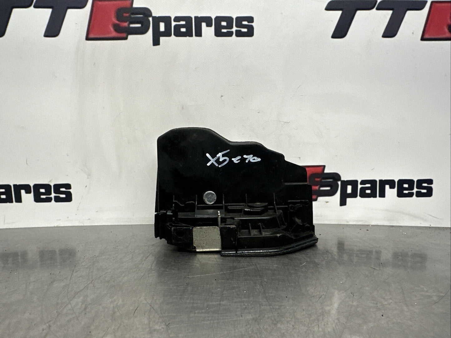 BMW X5 DOOR LOCK MECHANISM REAR LEFT PASSENGER SIDE 7202147 E70 2007 - 2009