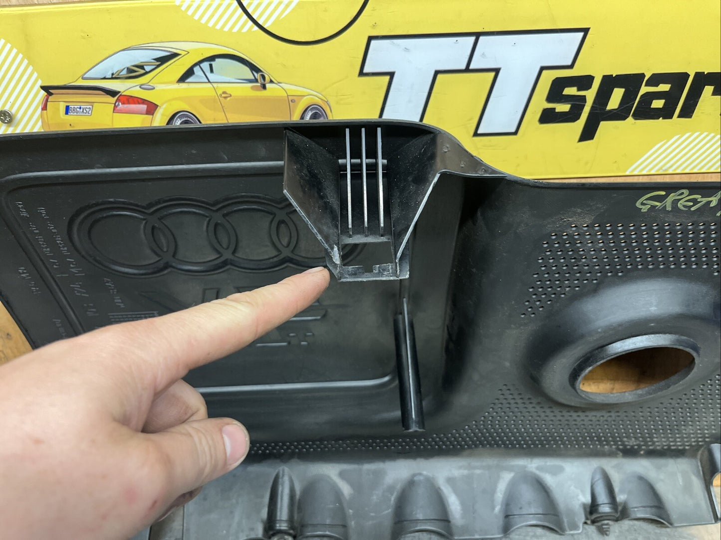 AUDI TT MK1 ENGINE COVER 225 APX BAM MODEL 8N QUATTRO 98-06 06A103724 great Cond