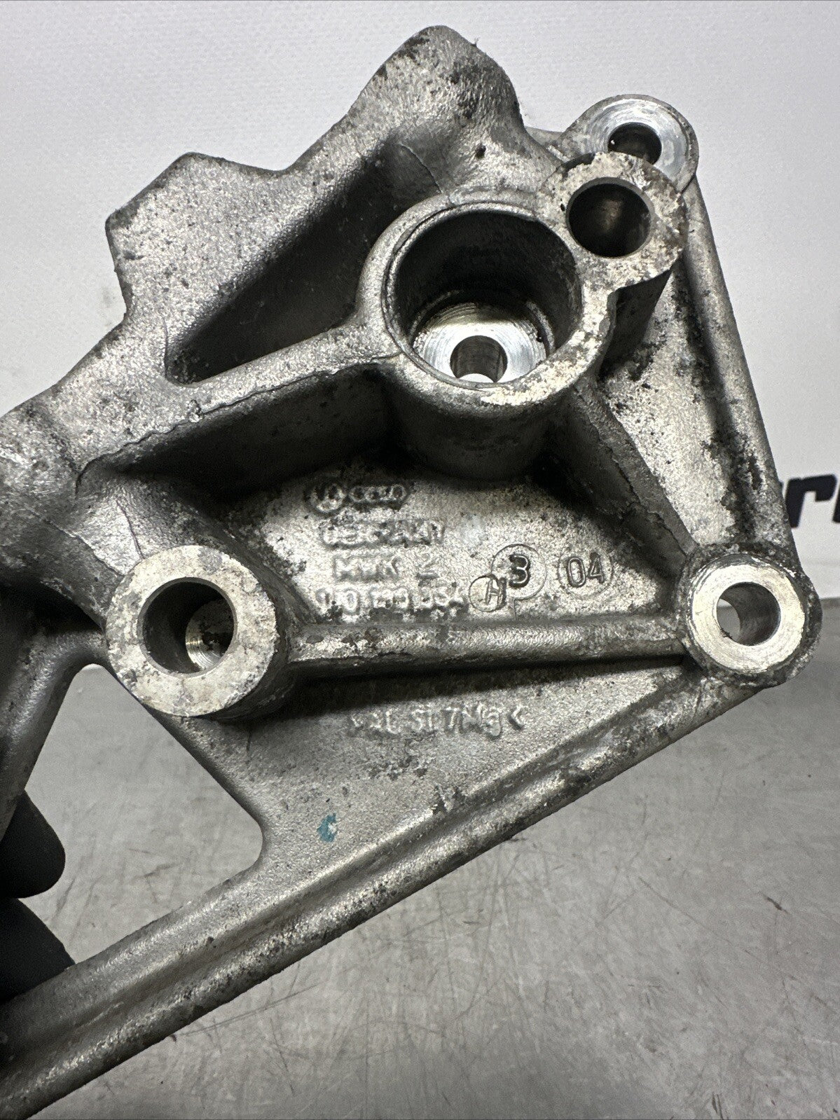 Audi TT 8N MK1 V6 ENGINE BRACKET MOUNT 1J0199354F/H MK4 V6 R32?