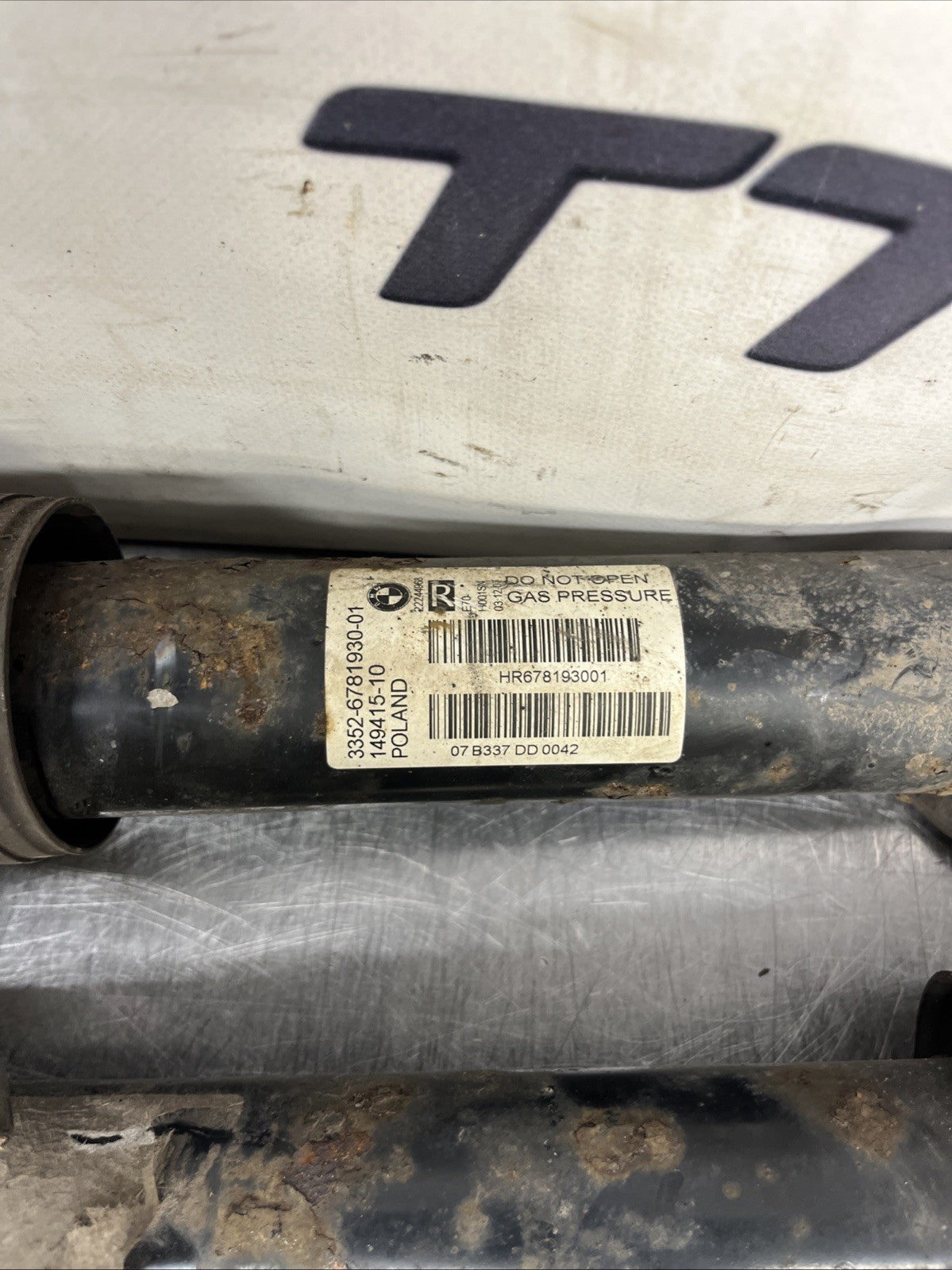 ✅✅✅BMW F20 F21 F22 REAR ABSORBER 149415-10