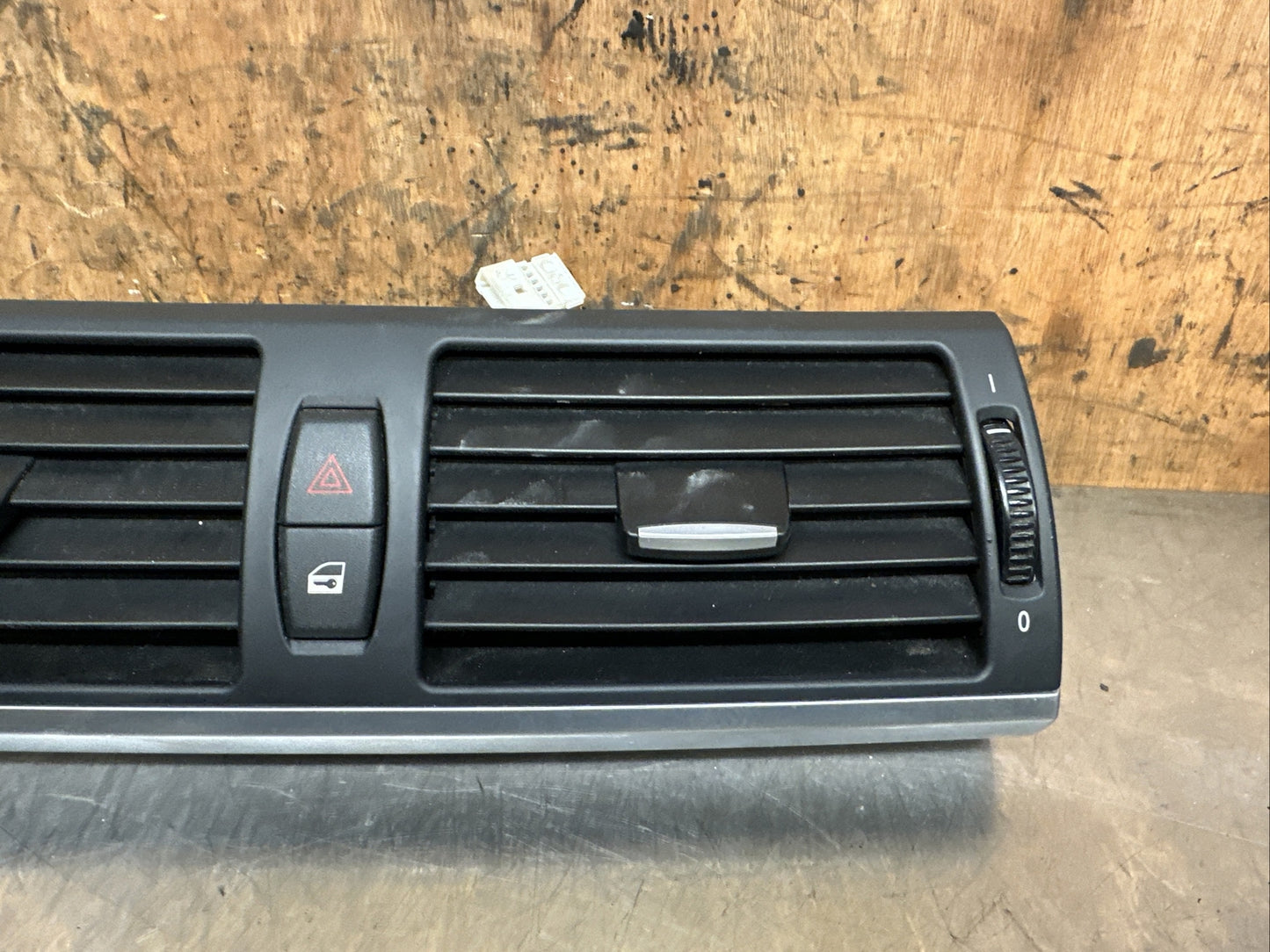 BMW E70 X5 Dashboard Centre Air Vent  7161801 7161802 6958654
