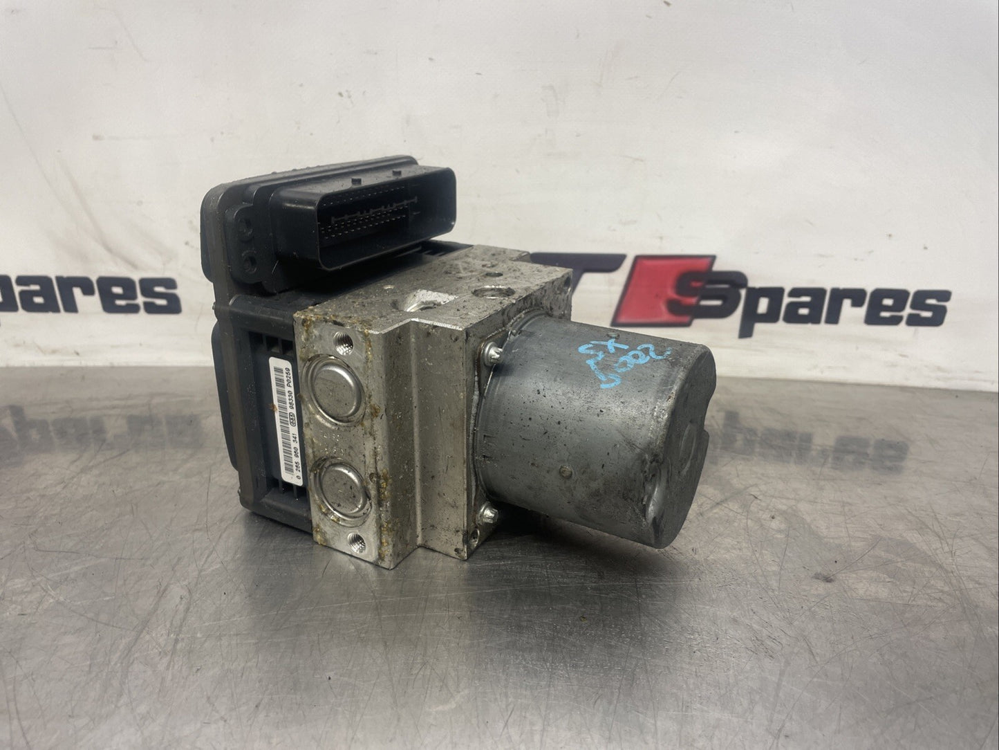 BMW X6 E71 2009 300kW ABS Steuergerät 6785266 ATV37759