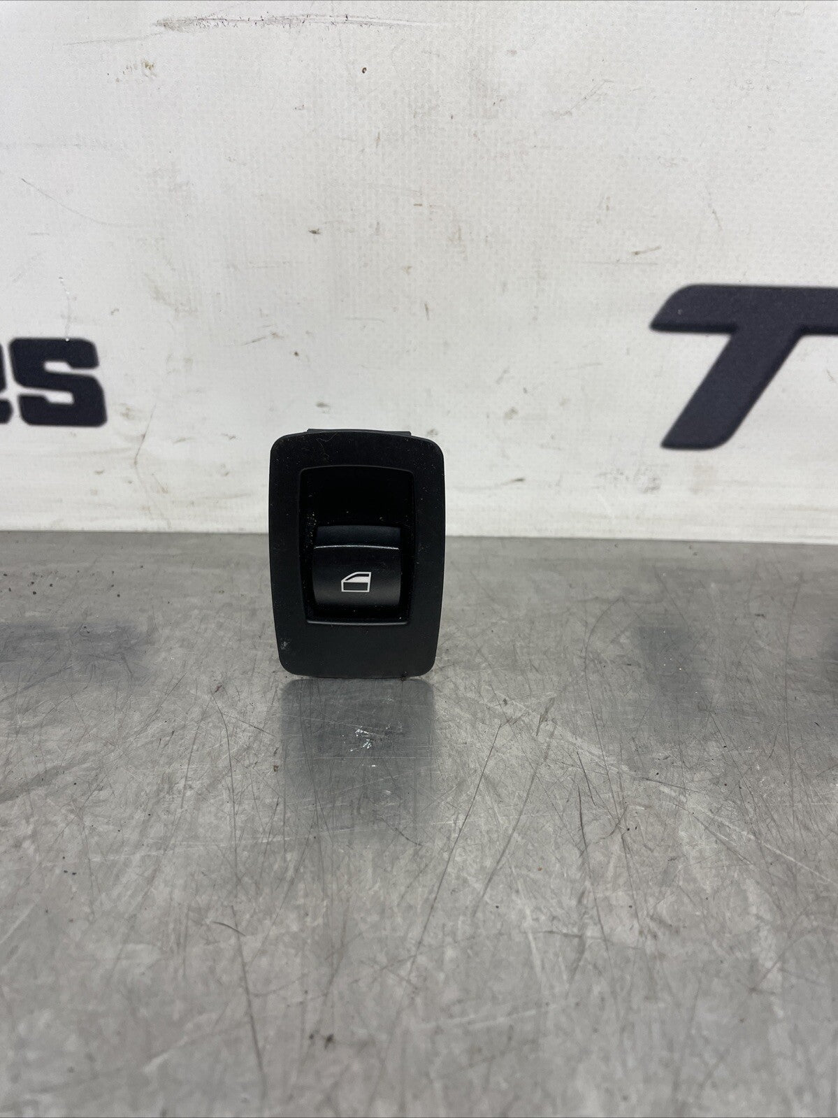 BMW E87 E90 E91 E92 1 3 Series E89 Z4 Pas,side Electric Window Switch 2 6945874