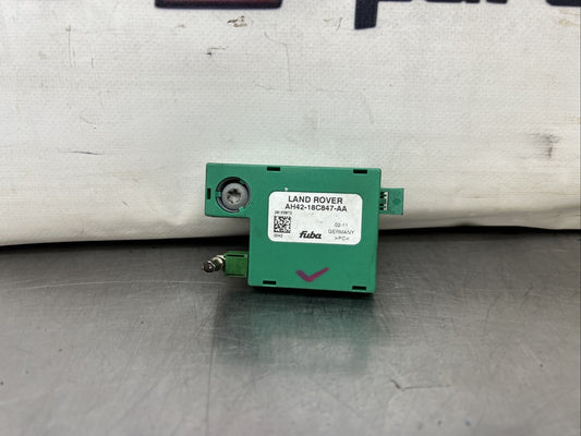 GENUINE RANGE ROVER VOGUE L322 AUDI ANTENNA AMPLIFIER AH4218C847AA