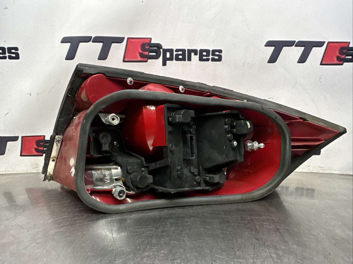 AUDI TT QUATTRO MK1 8N 3 DOOR COUPE LEFT REAR PASSENGER SIDE NEARSIDE TAIL LIGHT