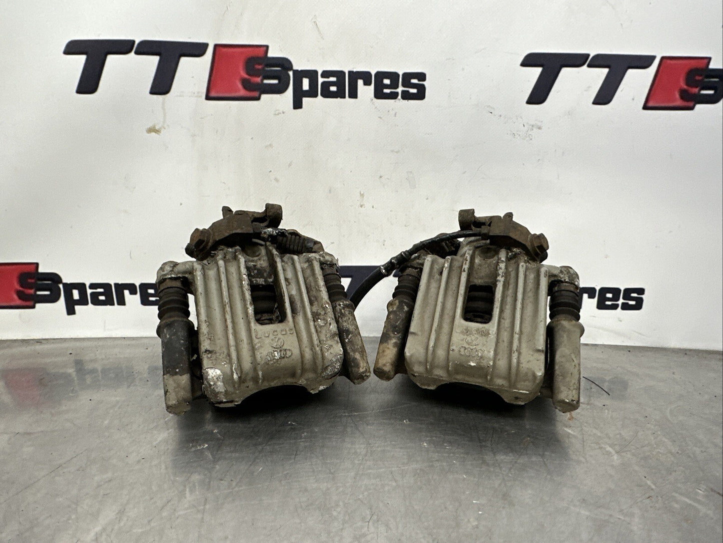 Audi TT Mk1 8N, 180 Pair of Rear Brake Calipers & Carriers - Used (0548)