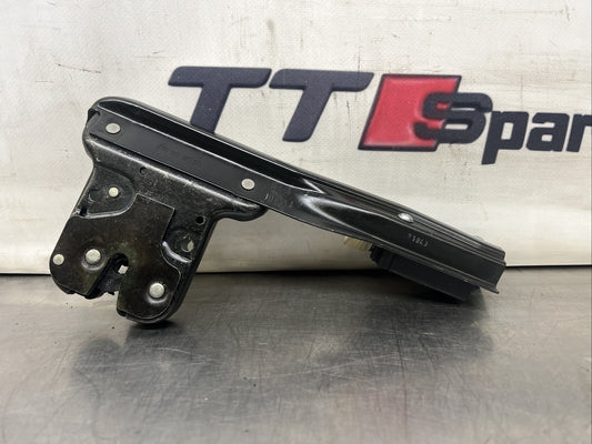 2004 AUDI TT MK1 TAILGATE BOOT LOCK CATCH WITH ACTUATOR 8N0827505C