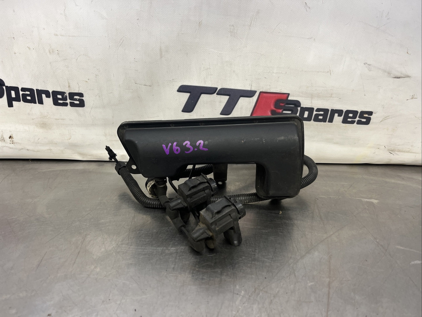 Audi TT Mk1 8N 1998-2006 3.2 V6 BHE HC Emissions Carbon Cannister 022133909