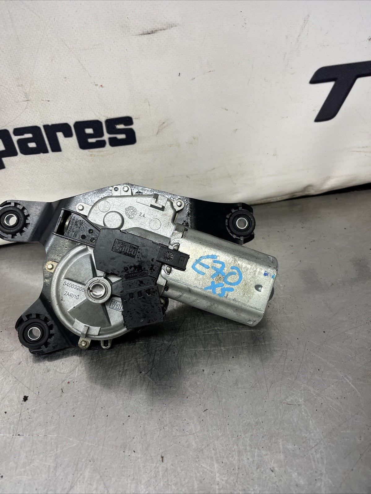 BMW X5 E70 2009 REAR TAILGATE WINDOW MOTOR WIPER 54003205
