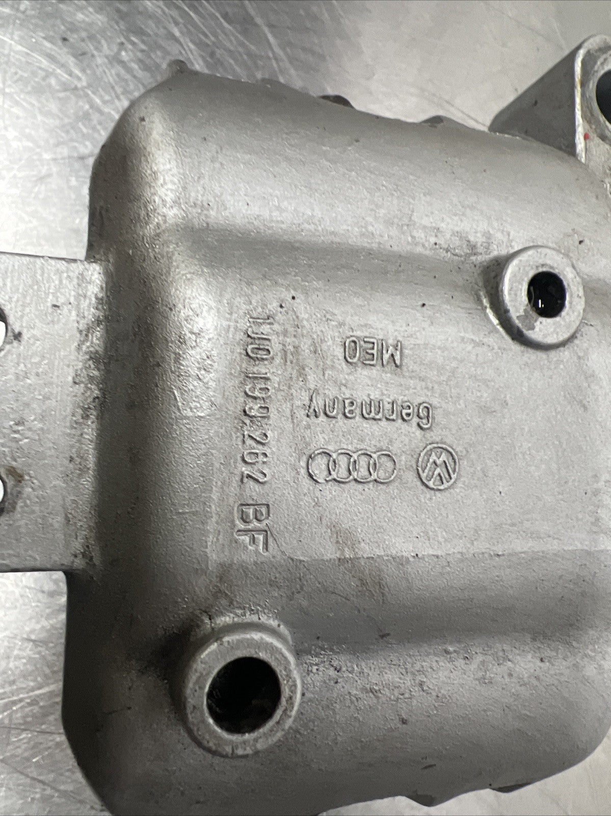Audi TT 8N MK1 1.8T Offside Right Engine Mount Bracket Mounting 1J0199262BF