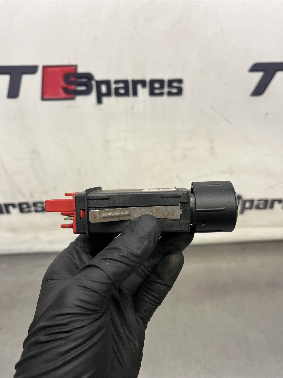 Audi TT Mk1 98-06 ESP switch 8n0927134 3 Months Warranty   Genuine