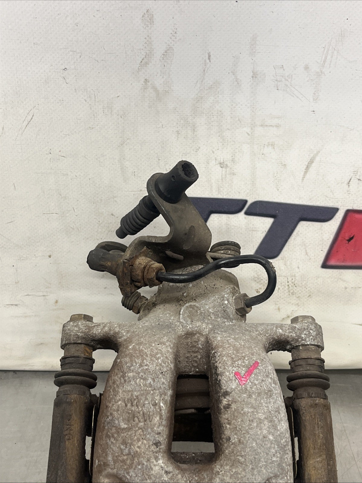 AUDI TT MK2 QUATTRO 2.0 TDI 2008-2015 DRIVER SIDE REAR BRAKE CALIPER
