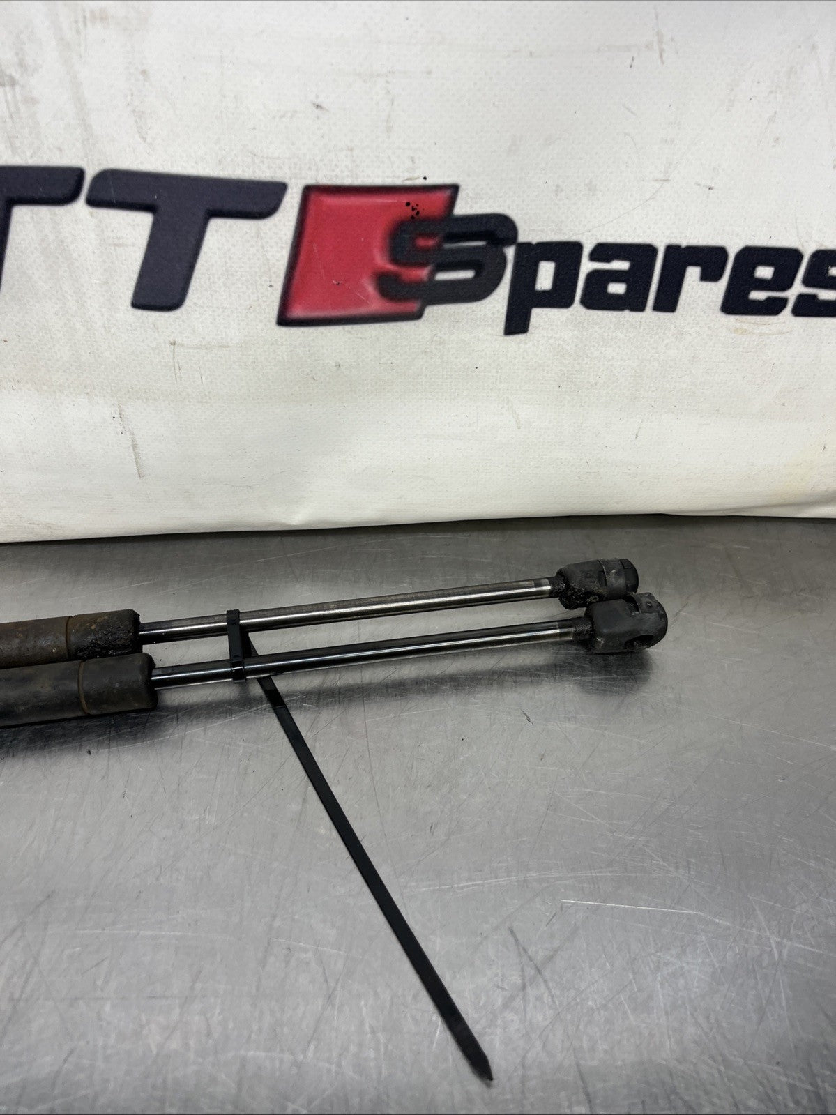 Audi TT Mk1 8N 1998-2006 Convertible PAIR Boot Tailgate Lifter Struts Supports