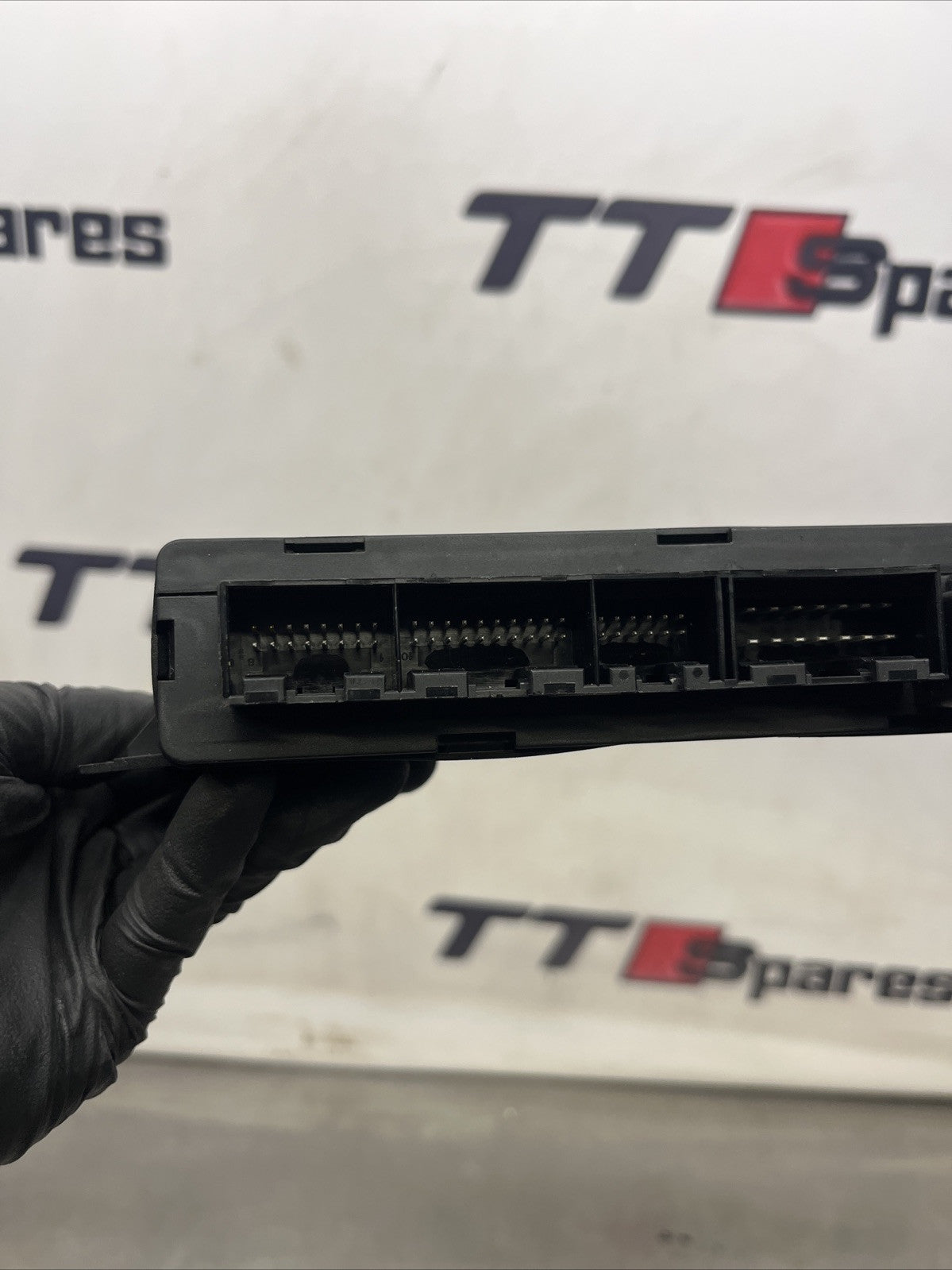 Audi TT MK1 8N QUATTRO CONVENIENCE CONTROL MODULE CCM ECU 8N8962267E