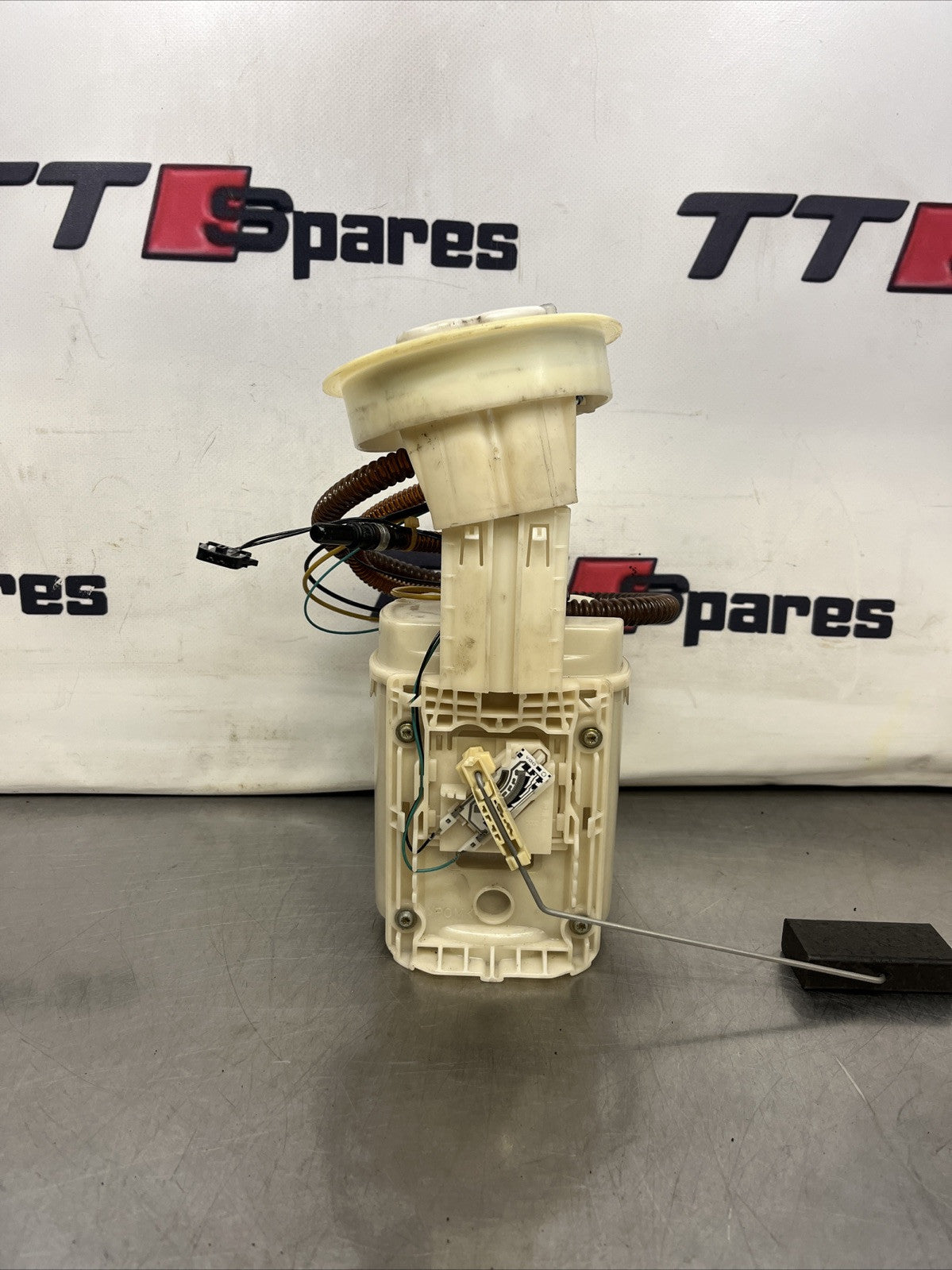 Audi TT Mk1 98-06 QUATTRO☆Electric Fuel Pump☆8L9919051J☆FREE TRACKED P&P