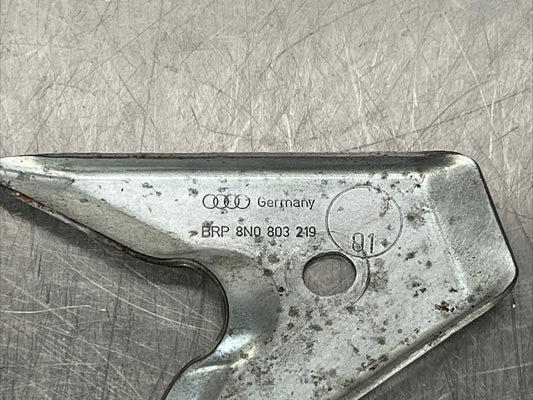 2004 AUDI TT CONVERTIBLE BATTERY TRAY HOLD DOWN BRACKET #8N0803219 FITS 01-2006