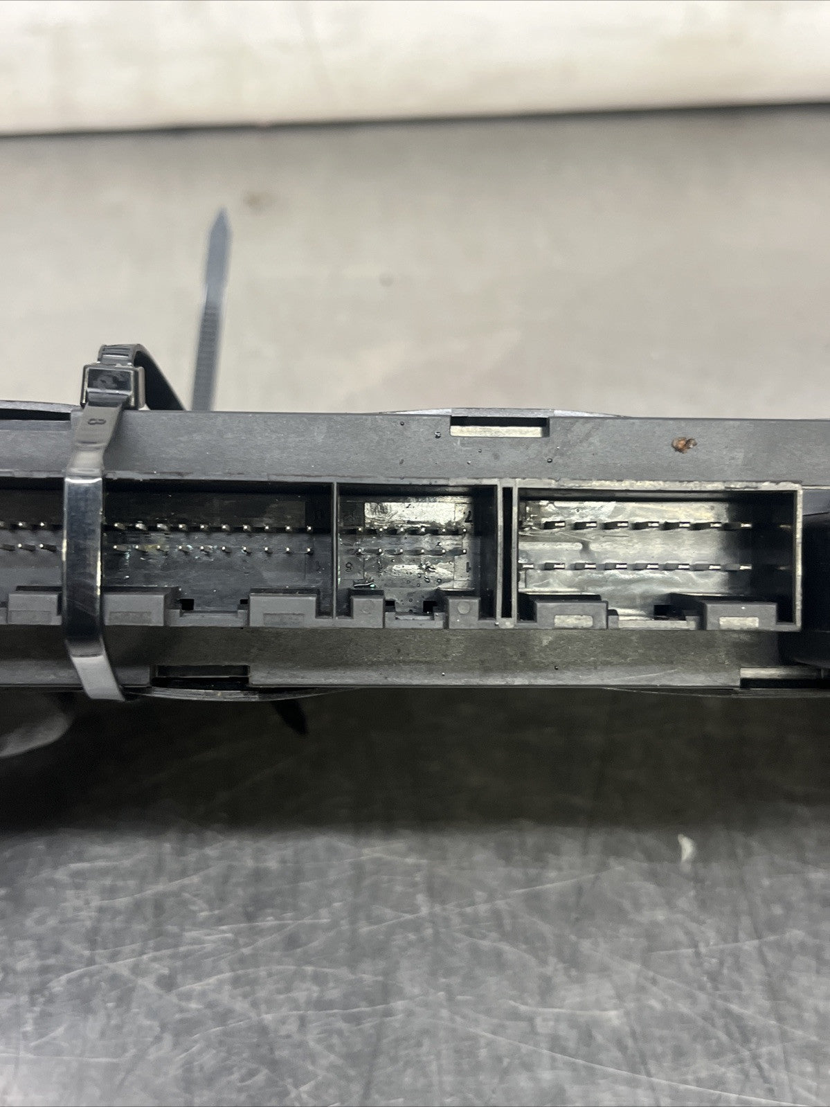 Audi TT MK1 8N Roadster Convertible CCM comfort control module 8N7962267C
