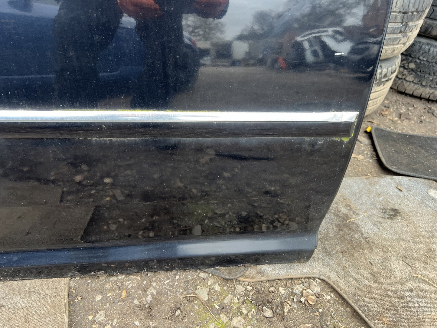 VOLKSWAGEN TOURAN 1T (2012) DRIVERS SIDE REAR DOOR IN BLACK