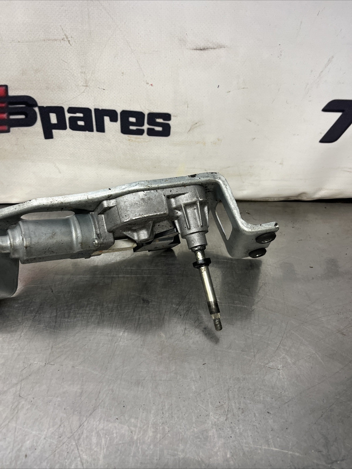 BMW 1 F20 M 135 i Rear Window Wiper Motor 7258532 18558210 2013