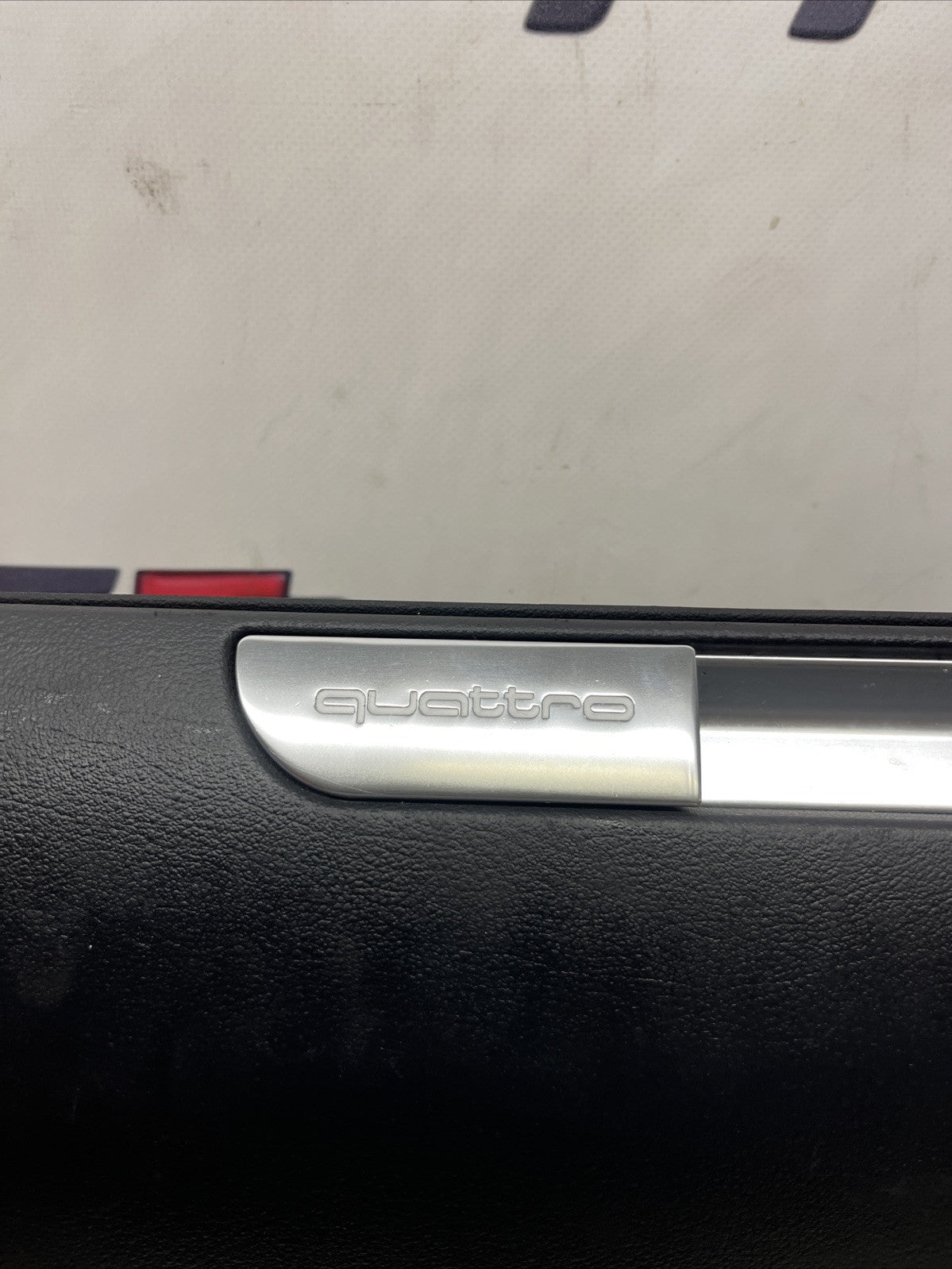 AUDI TT MK1 8N3 1.8T 225 QUATTRO GLOVE BOX COMPARTMENT BLACK