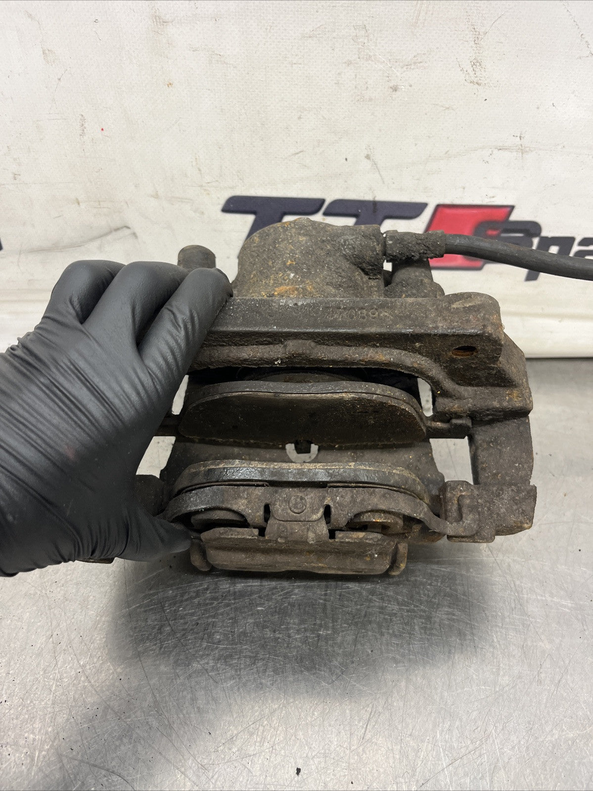 BMW X5 BRAKE CALIPER FRONT LEFT PASSENGER SIDE E70 2007 - 2009