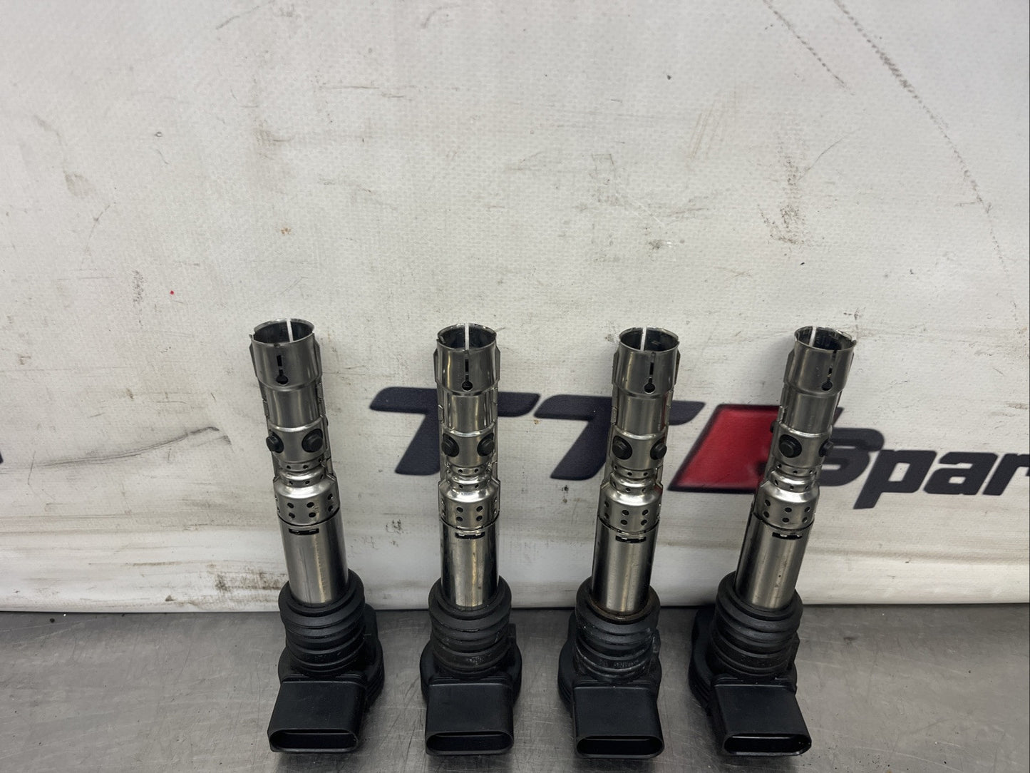Audi TT mk1 coil pack set of four OEM original parts 06A905115D