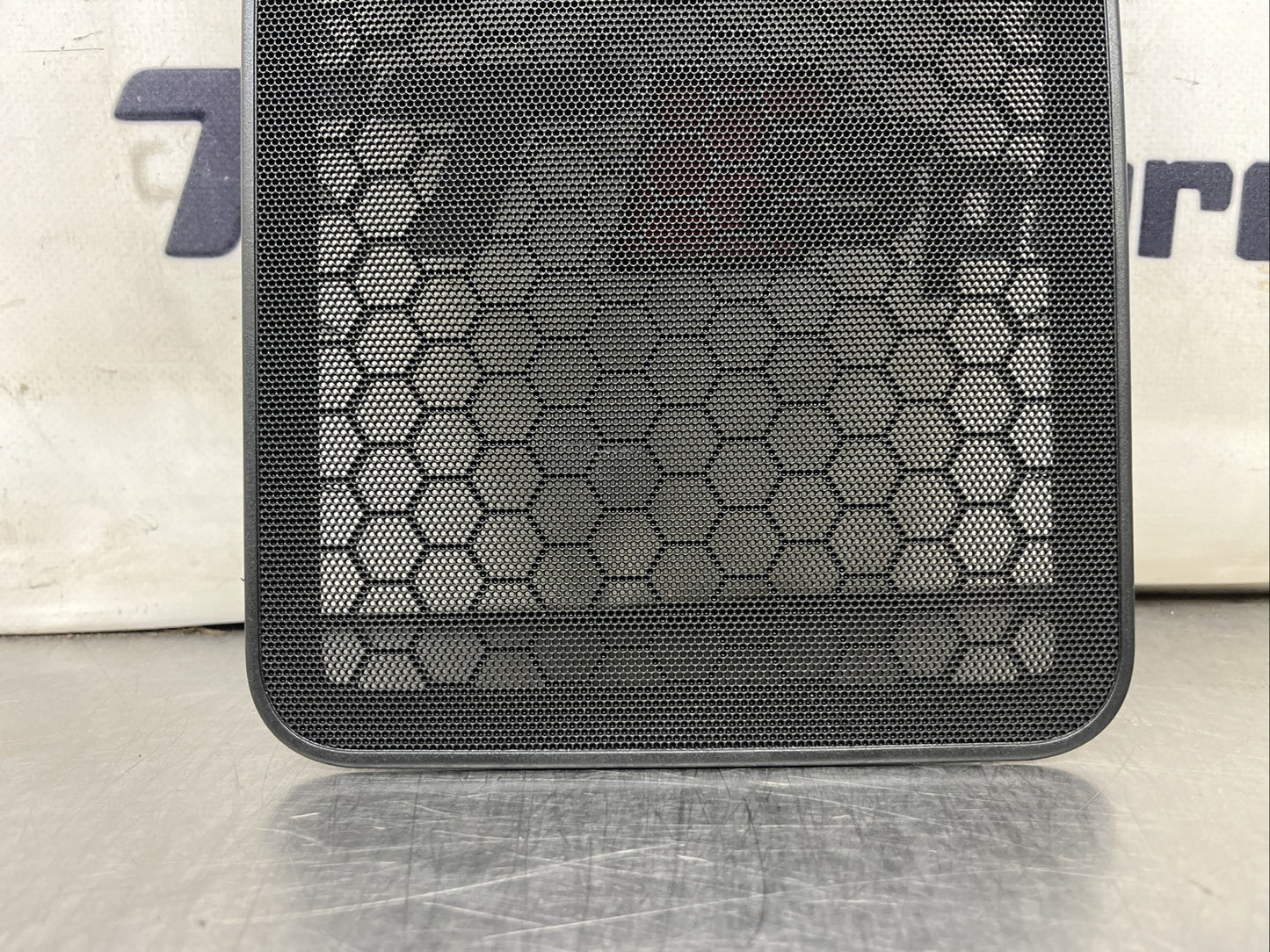 AUDI TT Center Speaker Grille Cover Grey Roadster Mk1 98-06 8N7035435B