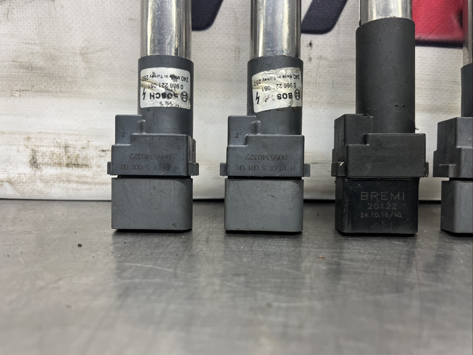 Audi TT V6 Quattro 2004 3.2 petrol ignition coil pack x4 set 0986221051