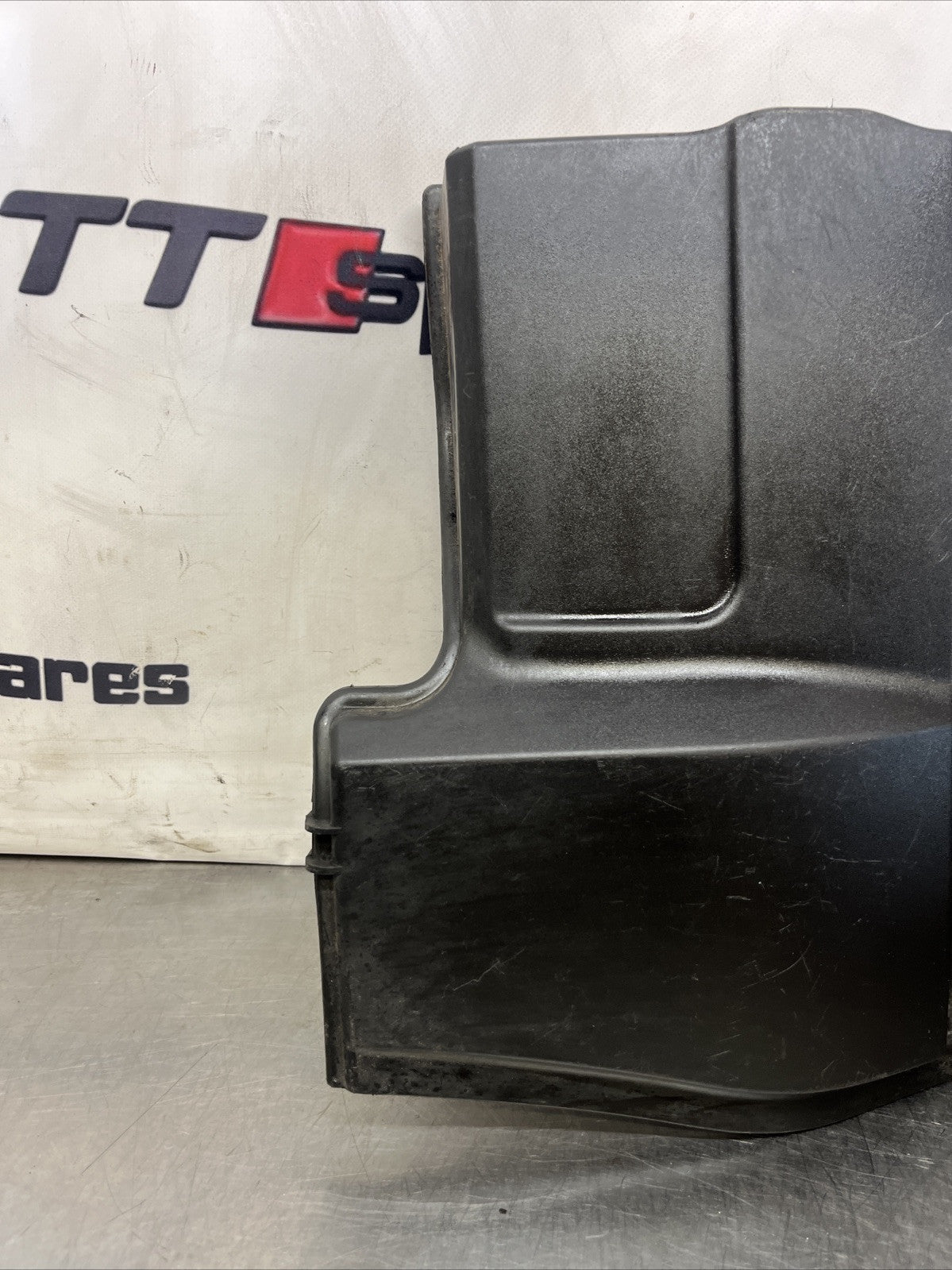 LAND ROVER DISCOVERY 3 ABS PUMP PLASTIC COVER DWN500022