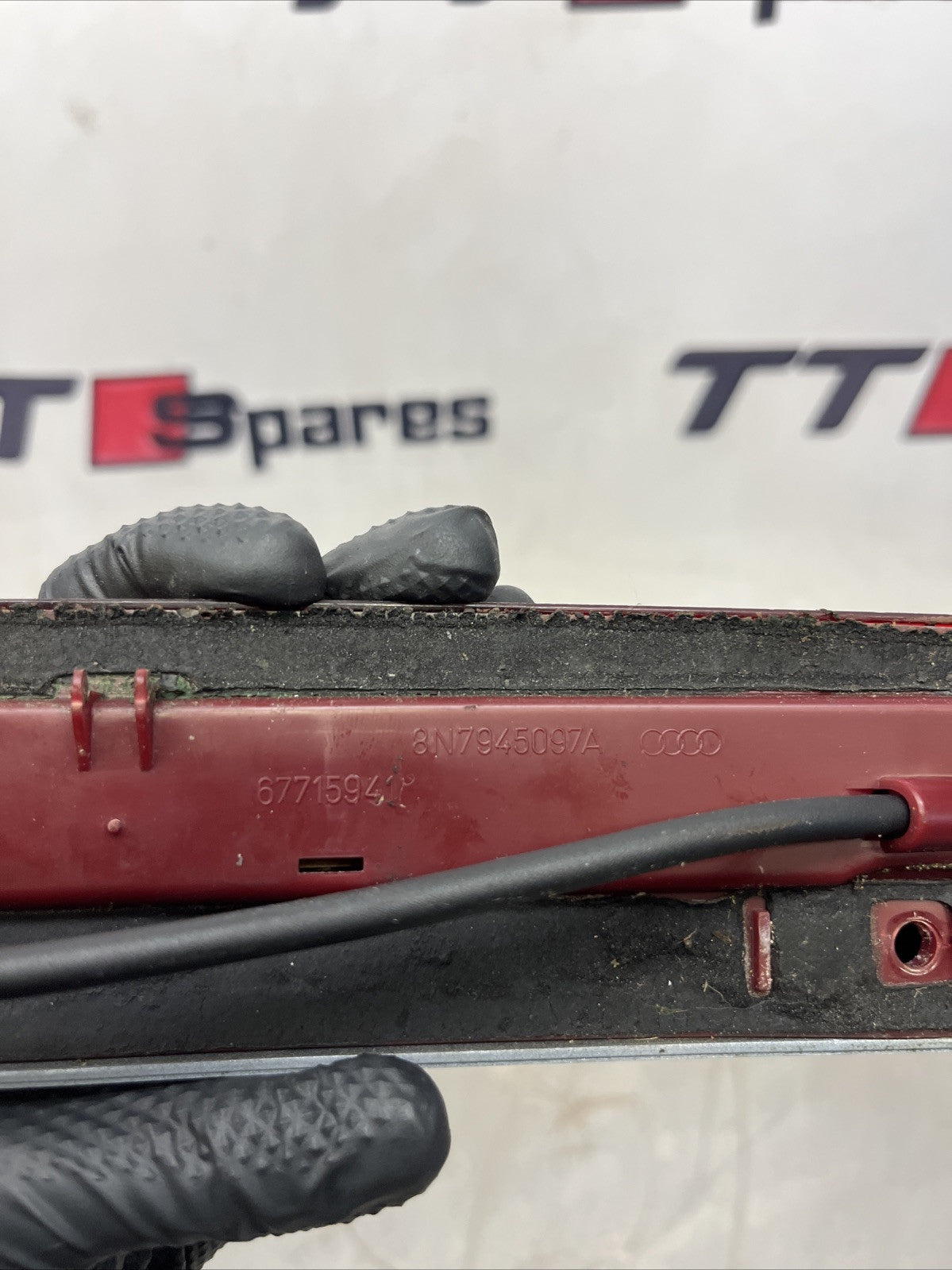 Audi TT Mk1 Convertible Roadster MIDDLE 3RD BRAKE LIGHT 8n7945097a Avus Silver