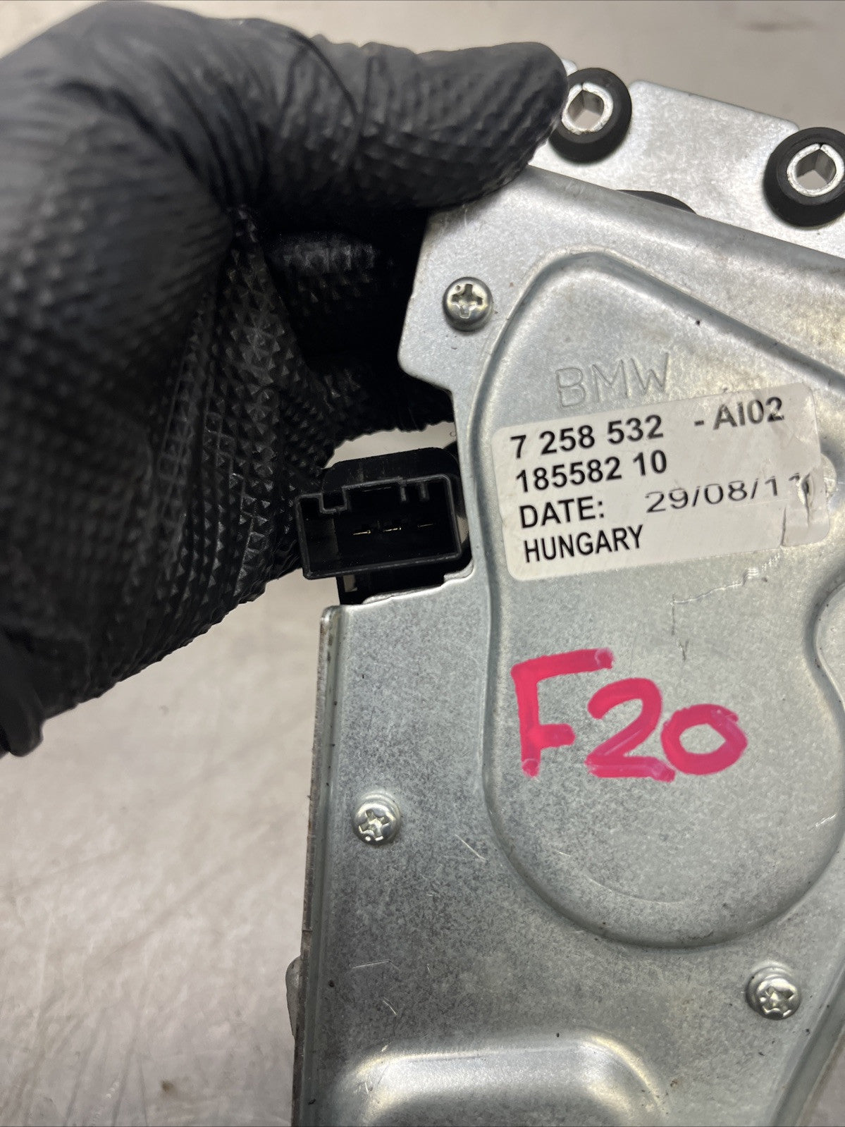 BMW 1 F20 M 135 i Rear Window Wiper Motor 7258532 18558210 2013