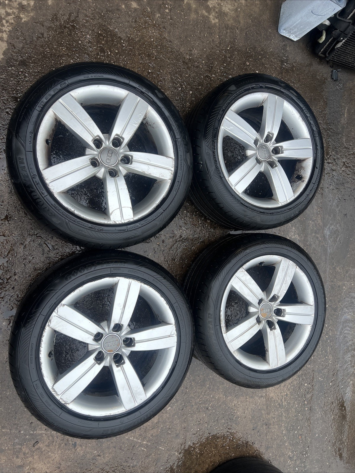 Audi TT Mk2 2007-2014 17” 5 Spoke Alloy Wheels 225/5017 Tyres Genuine 8J0601025C