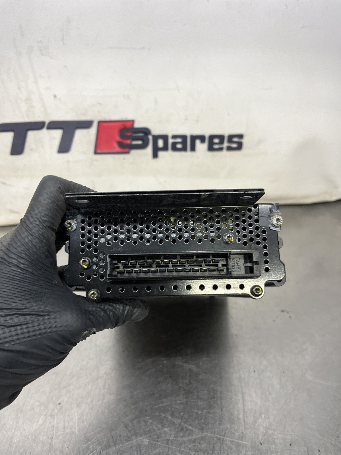 Audi TT 8N Mk1 Coupe Bose Stereo Radio Speaker Amplifier 8N8035223
