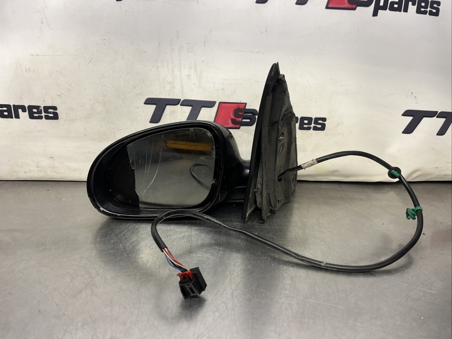 VW Golf GTI Mk5 03-08 3Dr Passenger Left Wing Mirror 425203