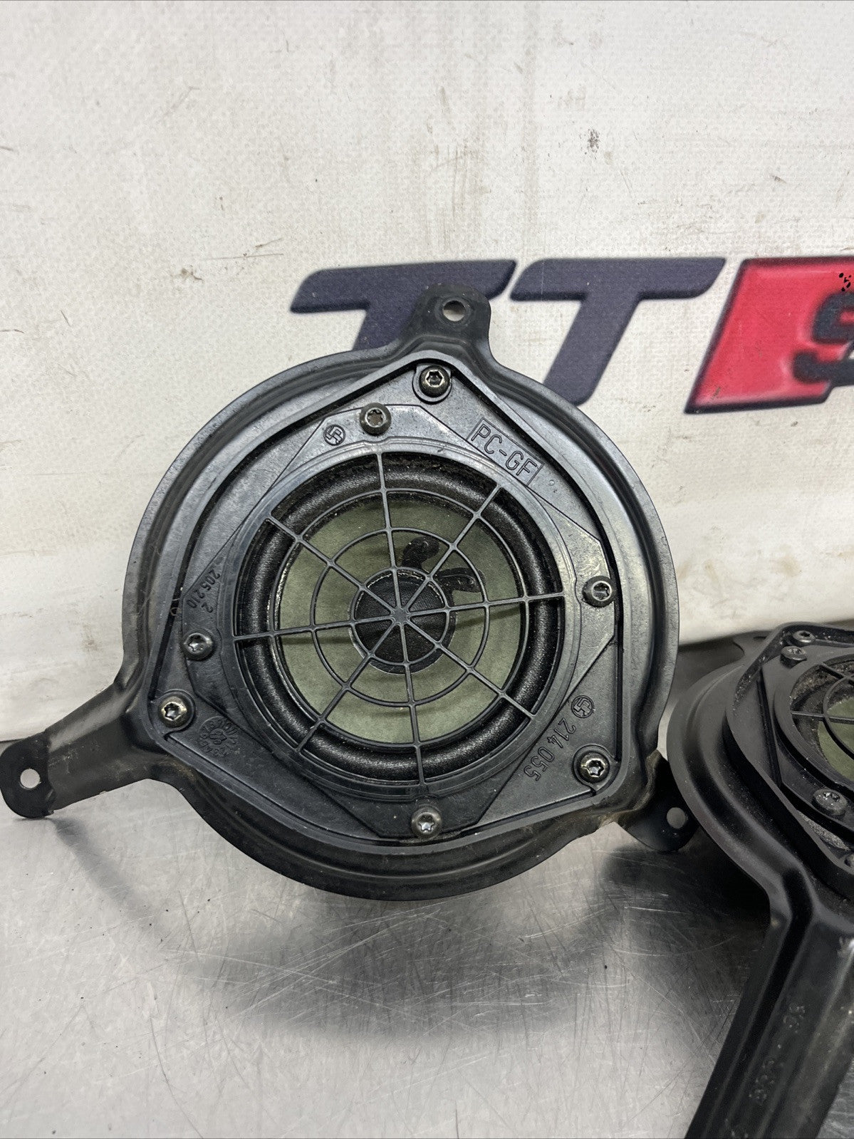 Audi TT MK1 1998-2006 8N Roadster Left & Right Bose Rear Speakers With Brackets