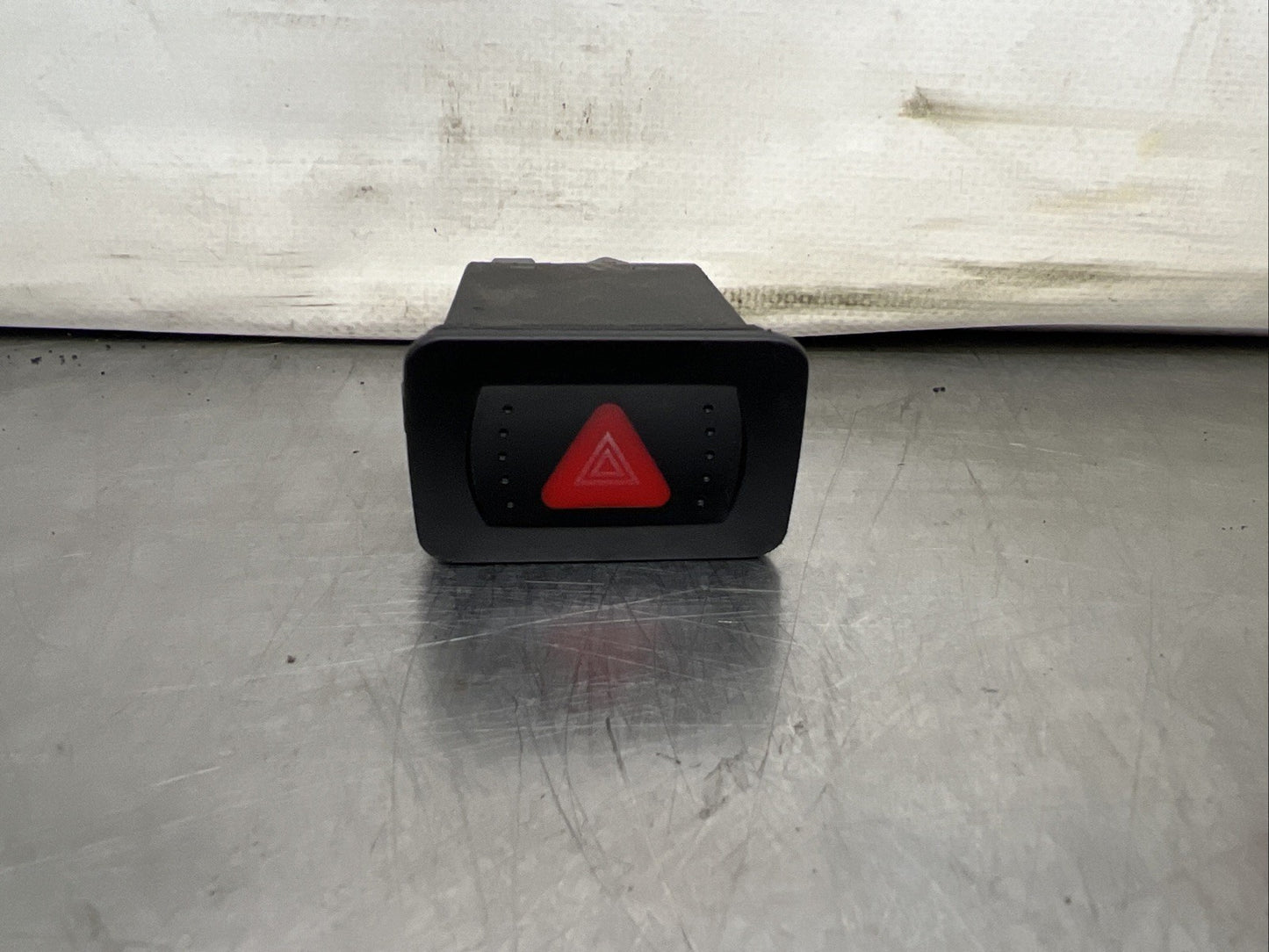 VOLKSWAGEN VW GOLF MK4 HAZARD SWITCH 1J0953235 1998-2004 AMS1703-3