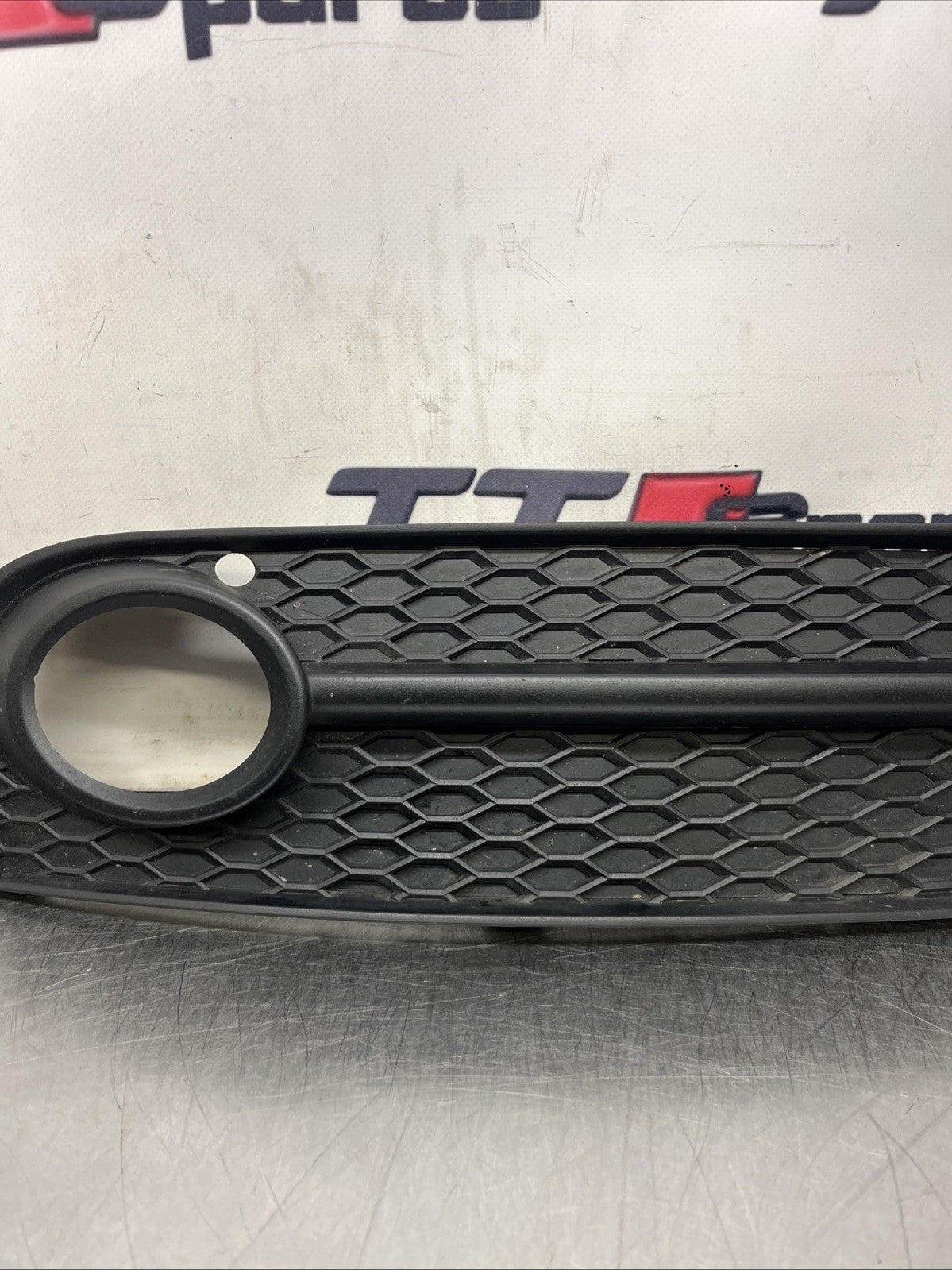 Audi TT MK2 Drivers Fog Light Grille Cover Black 8J0807151 06-14