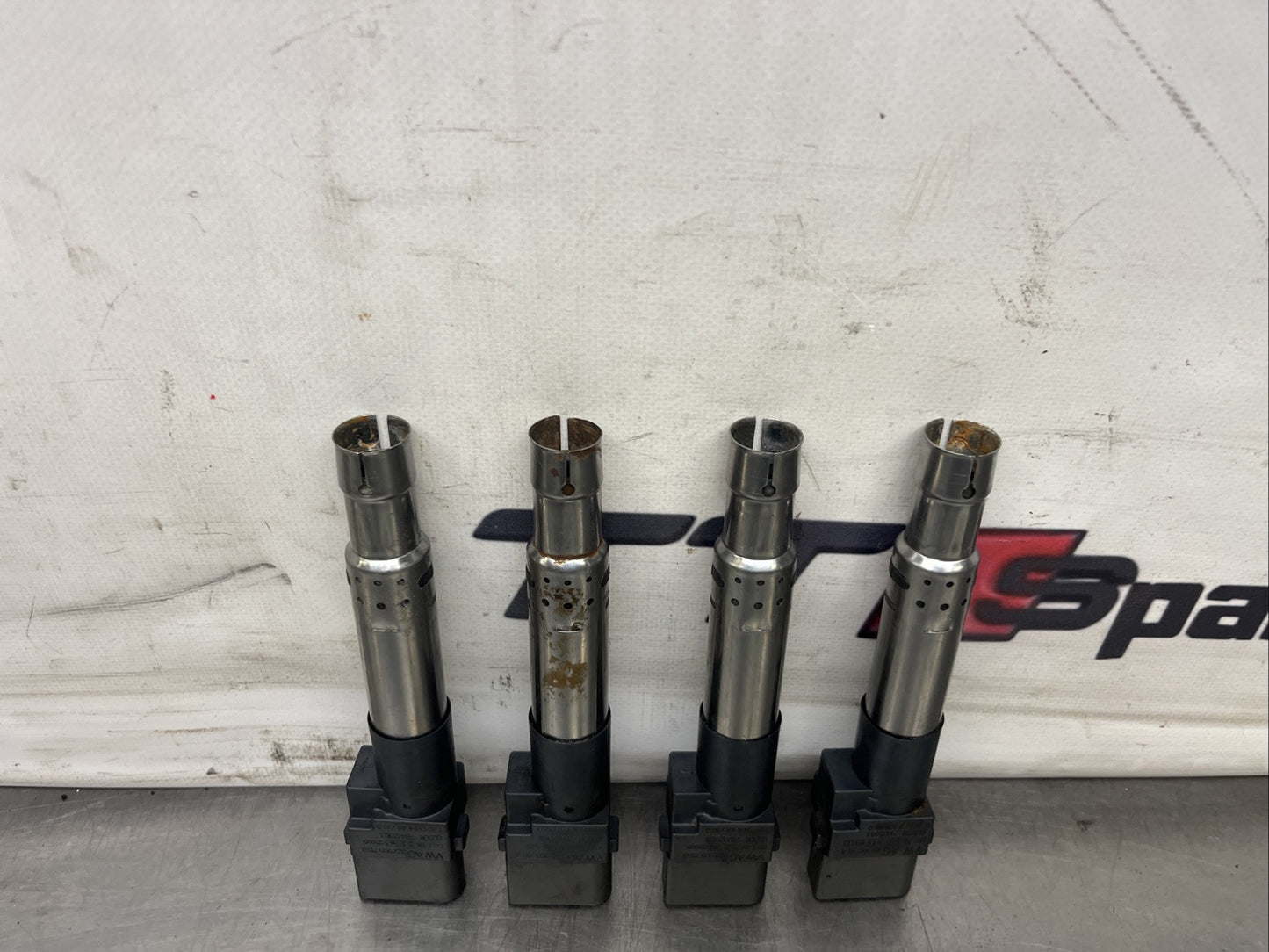 Audi TT V6 Quattro 2004 3.2 petrol ignition coil pack x4 set 0986221051 GENUINE