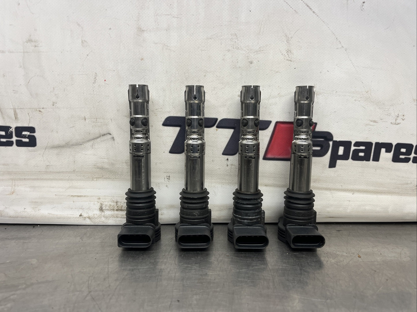 Audi TT mk1 coil pack set of four OEM original parts 06A905115D